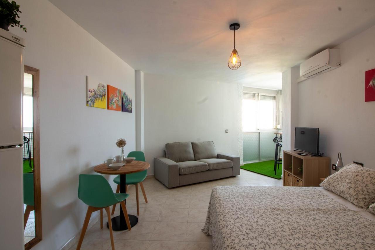 Larios Dos 504. Estudio Con Vistas Al Mar Cerca De La Playa تورّوكس كوستا المظهر الخارجي الصورة